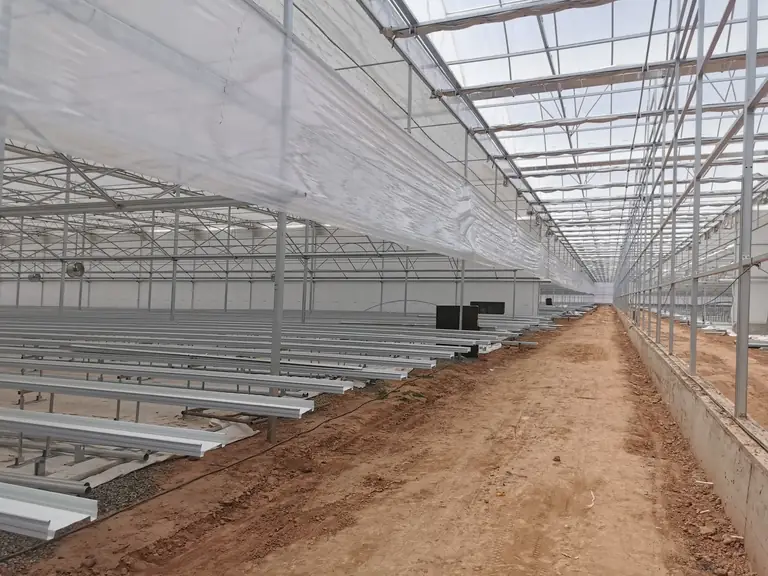 400A / 400B Cut Flower Gutter - greenhouse product or project by Chanscen