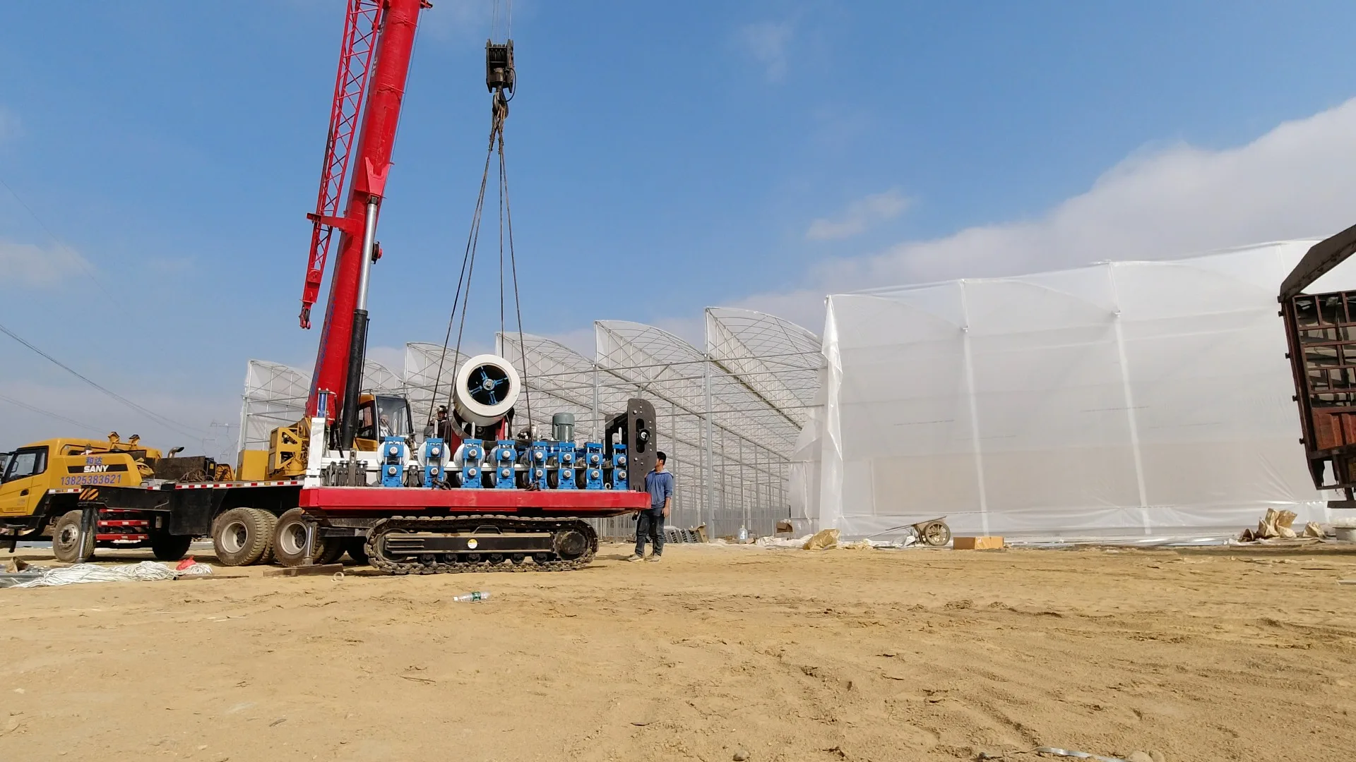 2019年12月 广东河源 悬挂式番茄种植槽 1